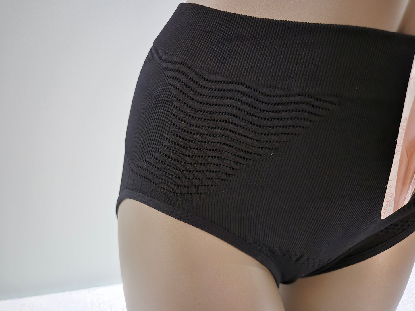 Culotte gainante LEONIE 908 Noir (LZ)