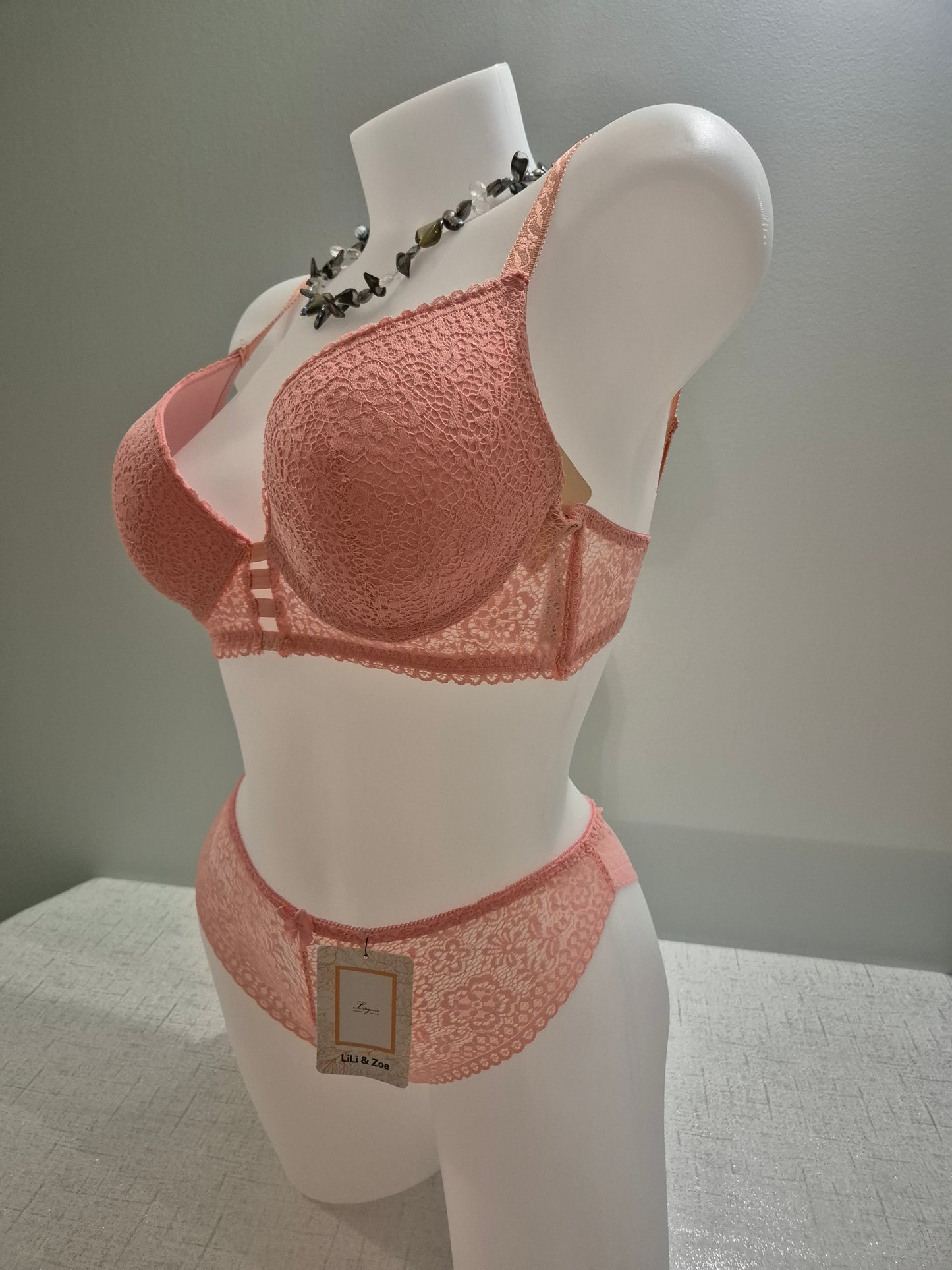 Ensemble soutien-gorge Push up et tanga LILOU 185 rose Pastel (LZ)