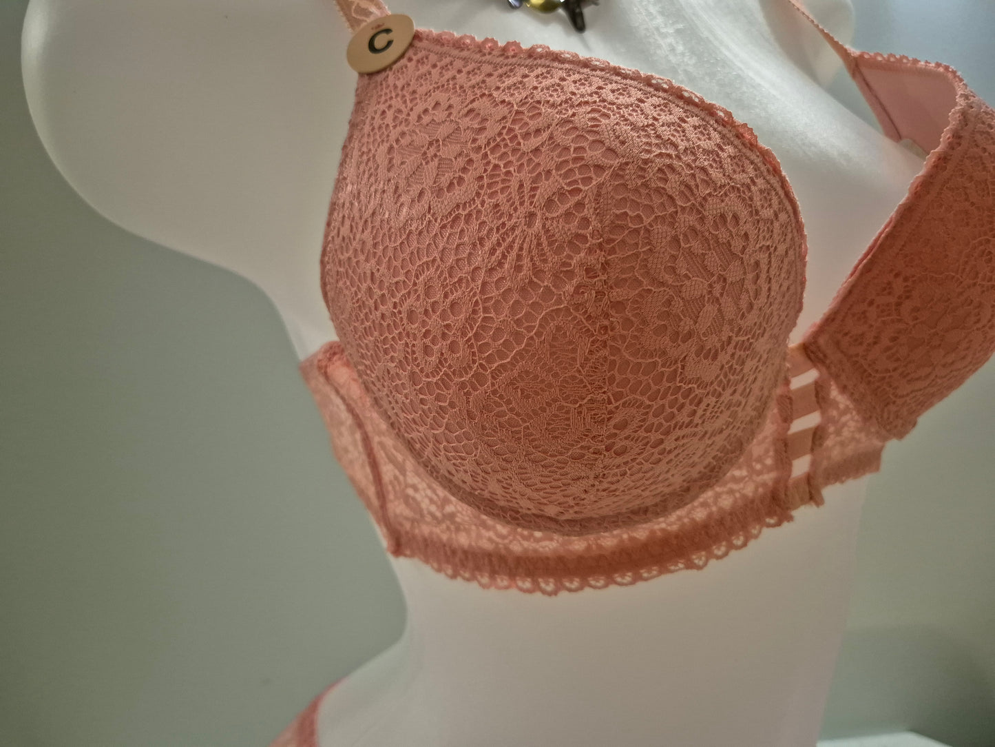 Ensemble soutien-gorge Push up et tanga LILOU 185 rose Pastel (LZ)