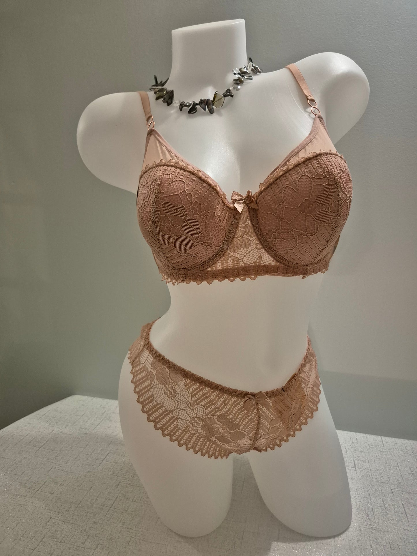 Ensemble soutien-gorge push up et tanga JULIE 232 Rose Poudré (LZ)