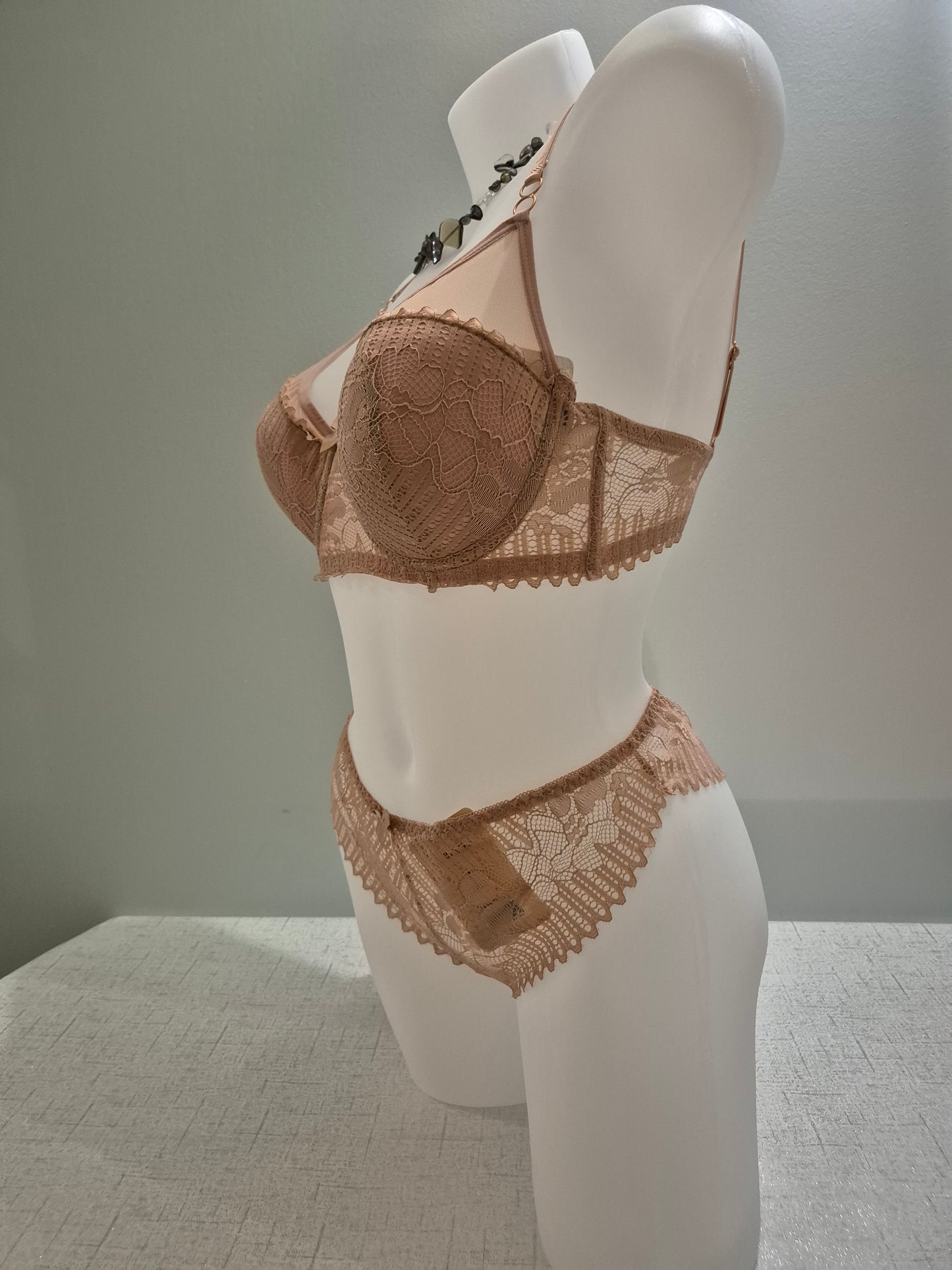 Ensemble soutien-gorge push up et tanga JULIE 232 Rose Poudré (LZ)