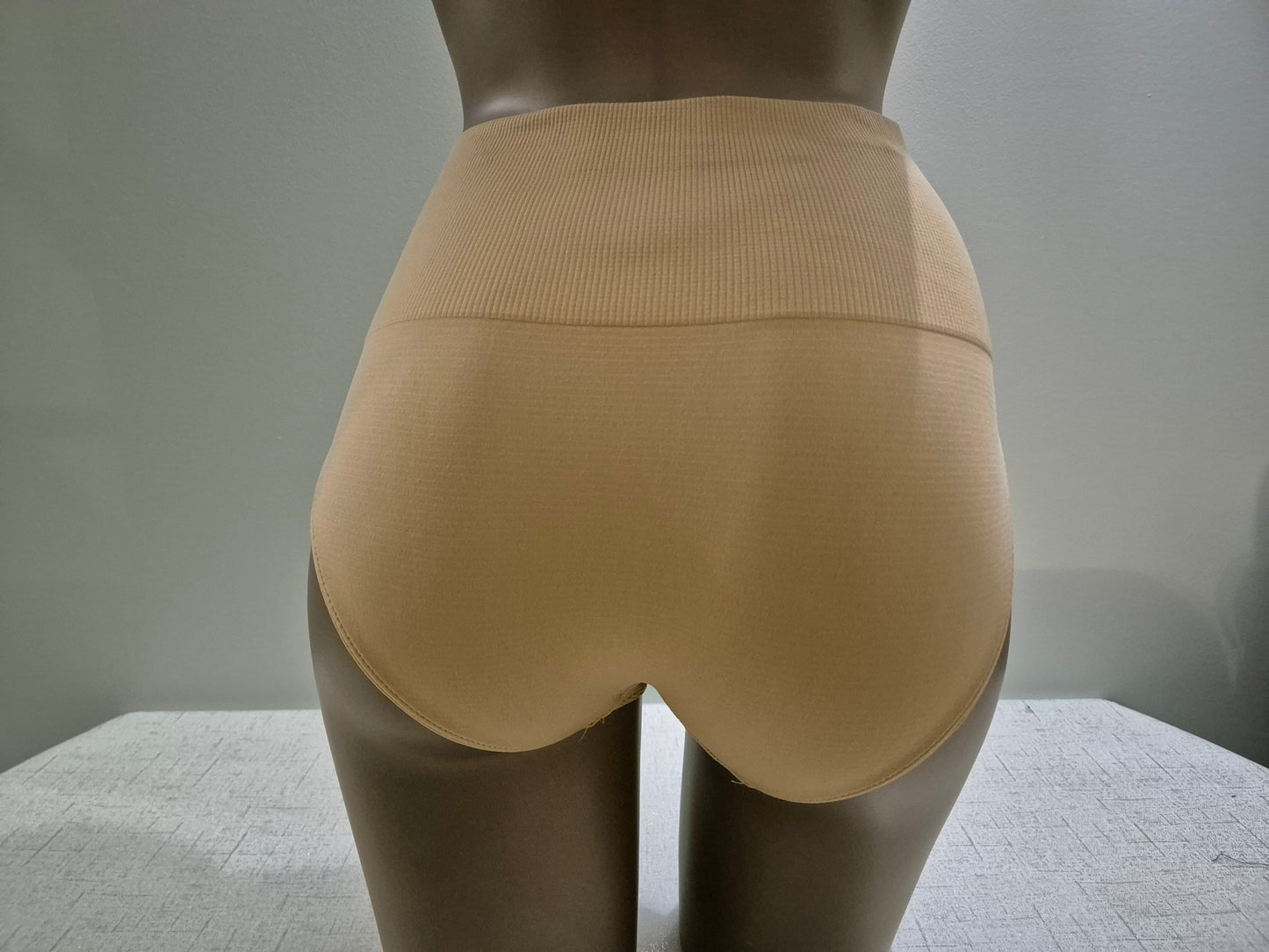 Culotte gainante MARIE 530 Beige (HN)