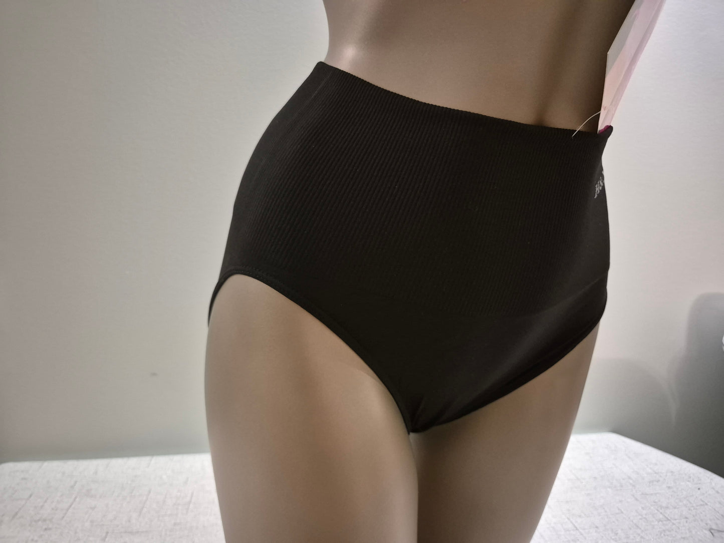 Culotte gainante MARIE 530 Noir (HN)